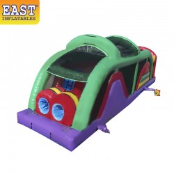 Lila Und Grüner Hindernislauf