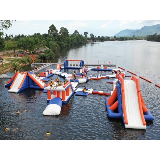 Aufblasbarer Wasserhindernislauf Aufblasbarer Wasserhindernislauf
