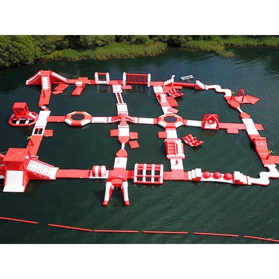 Aufblasbarer Schwimmender Wasserpark Aufblasbarer Schwimmender Wasserpark