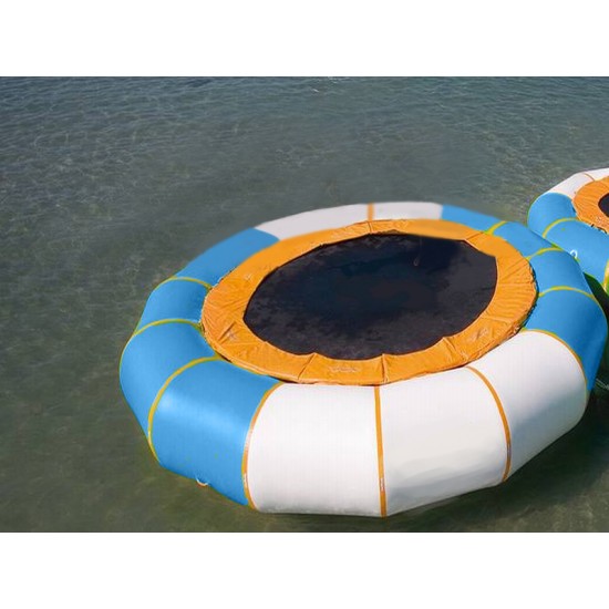 Wasser Trampolin