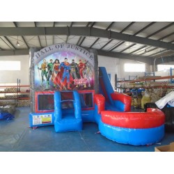 Justice League Hüpfburg