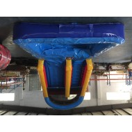 Riesige Wasserrutsche Riesige Wasserrutsche
